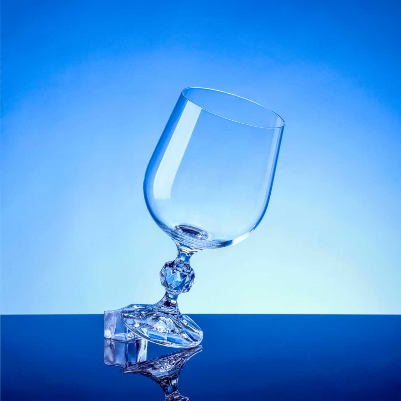 捷克进口莱克斯直销无铅水晶酒具，涵盖红酒杯、醒酒器、白酒杯等套装，手工吹制200ml克劳迪娅蝶型杯 undefined