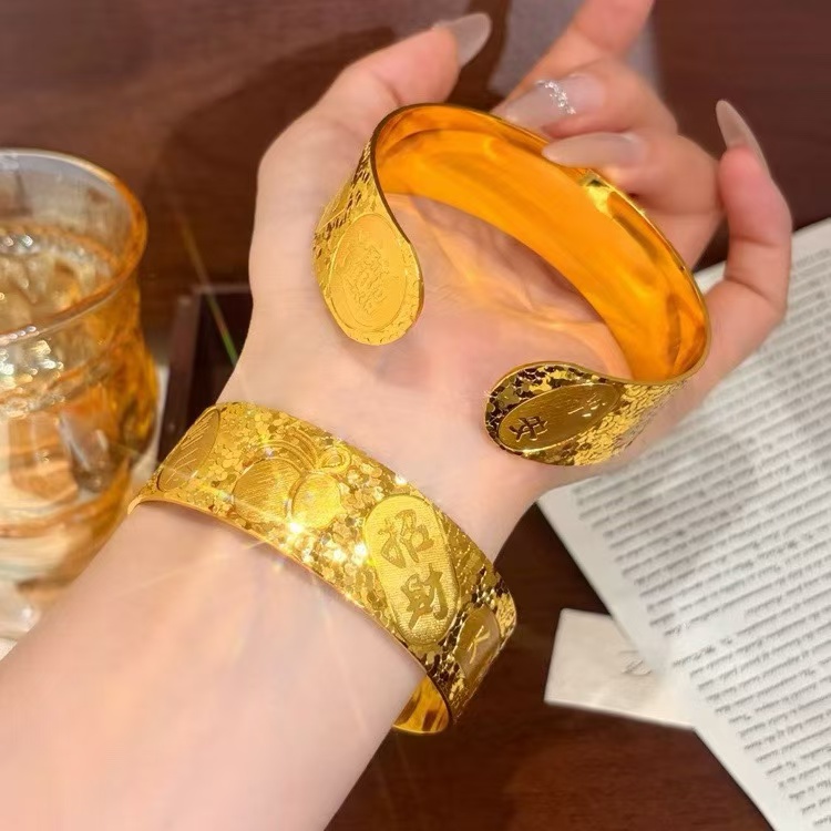 沙金手镯女士轻奢风玉镯手饰手腕装饰品沙金