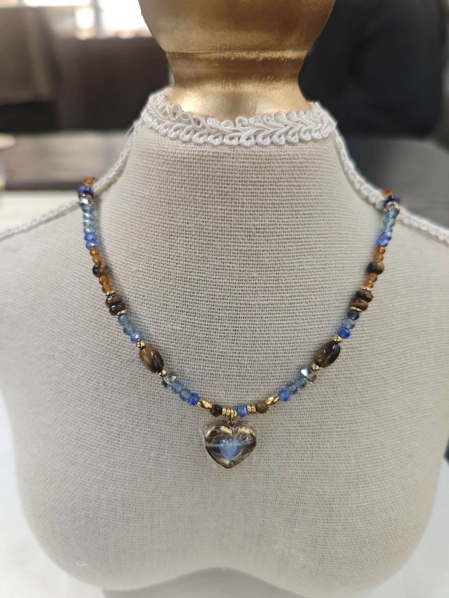 New style jewelry necklace, high-end natural stone heart-shaped pendant gold necklace