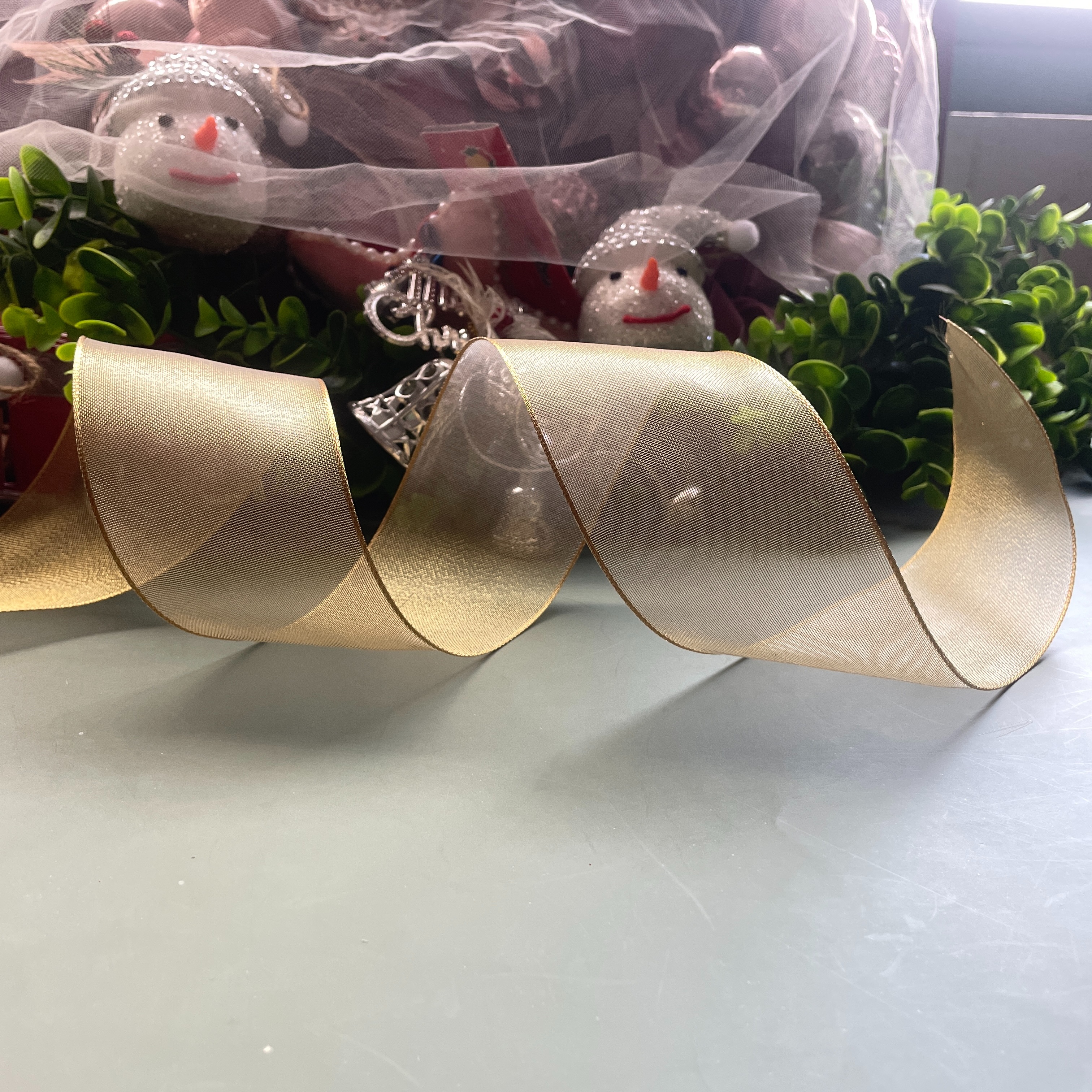 Item No. : 2390 Christmas Gift Packaging Decoration DIY Gold Mesh Webbing Christmas Iron Wire Tape 6.3cm details Picture