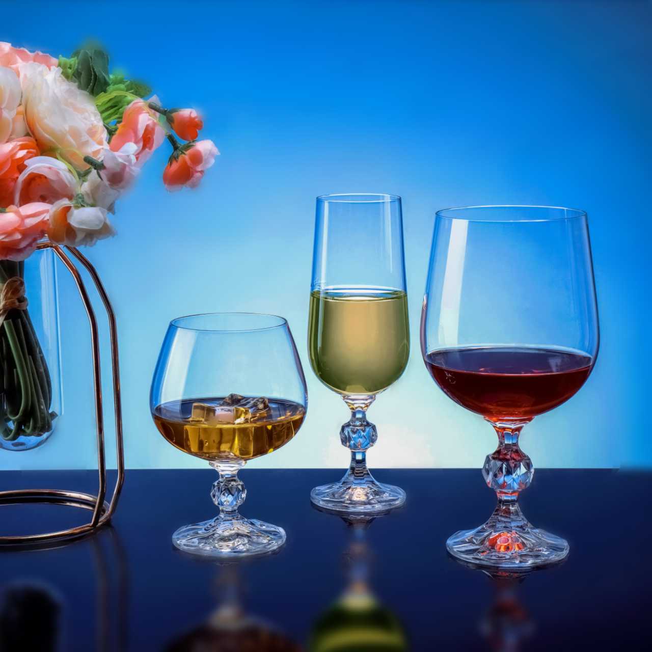 捷克进口莱克斯直销无铅水晶酒具，涵盖红酒杯、醒酒器、白酒杯等套装，手工吹制200ml克劳迪娅蝶型杯 Item Picture