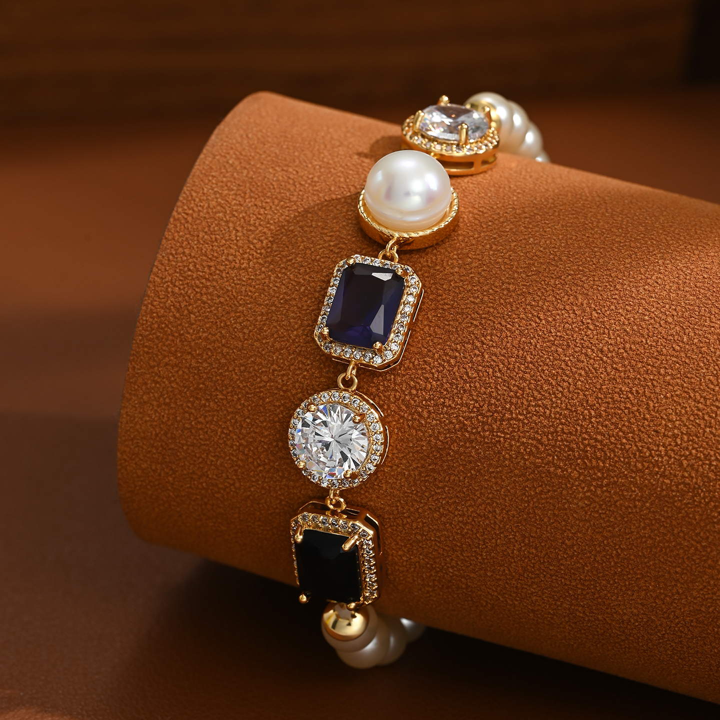 Pulsera ligera de lujo estilo medio regalo para novia exquisita y versátil Application Scenario