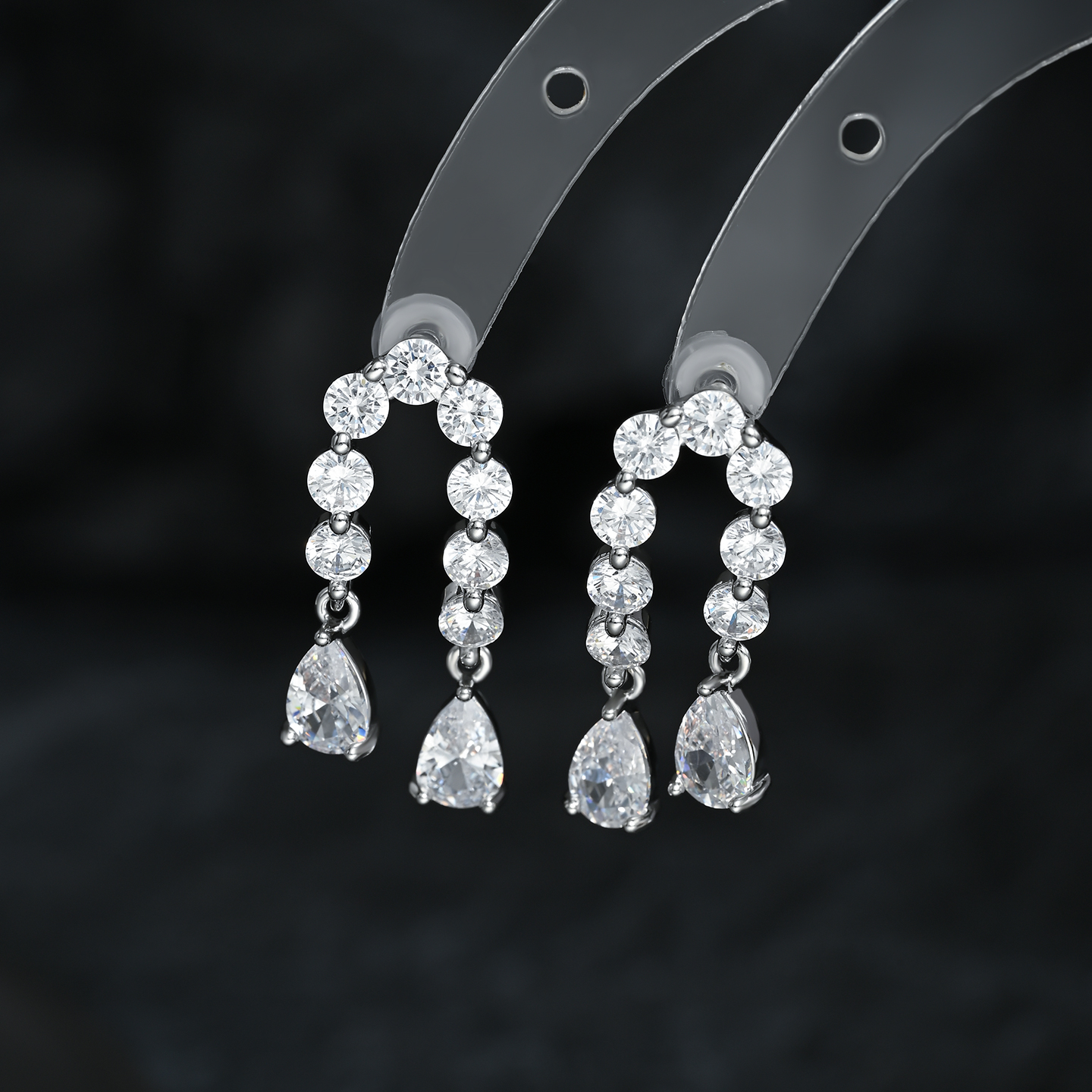 Exquisite, fashionable and light luxury fringed ear studs for women, with a unique design sense and versatile earrings Item Picture