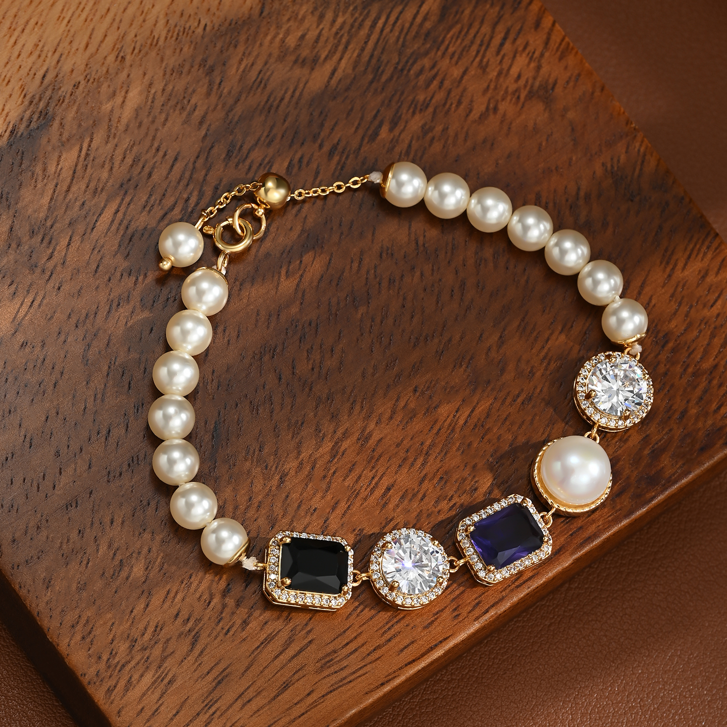 Pulsera ligera de lujo estilo medio regalo para novia exquisita y versátil Item Picture