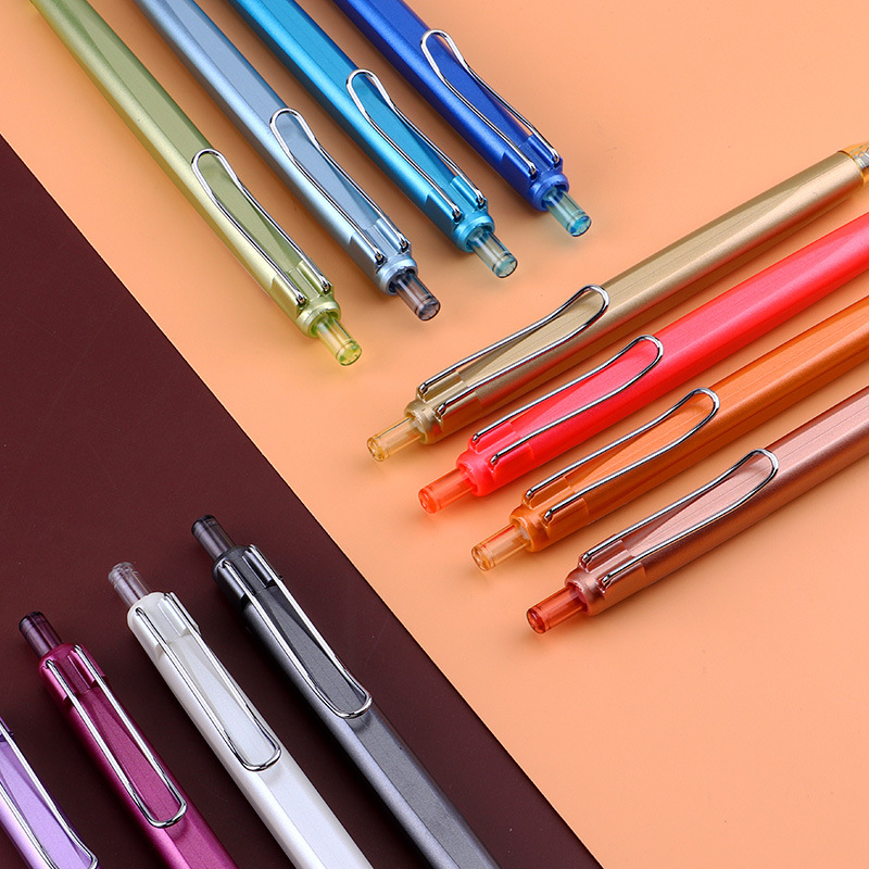 Wholesale of 12 sets of high-end signature pens from Baok, including black ballpoint pens for students' writing, exams, and office use Application Scenario