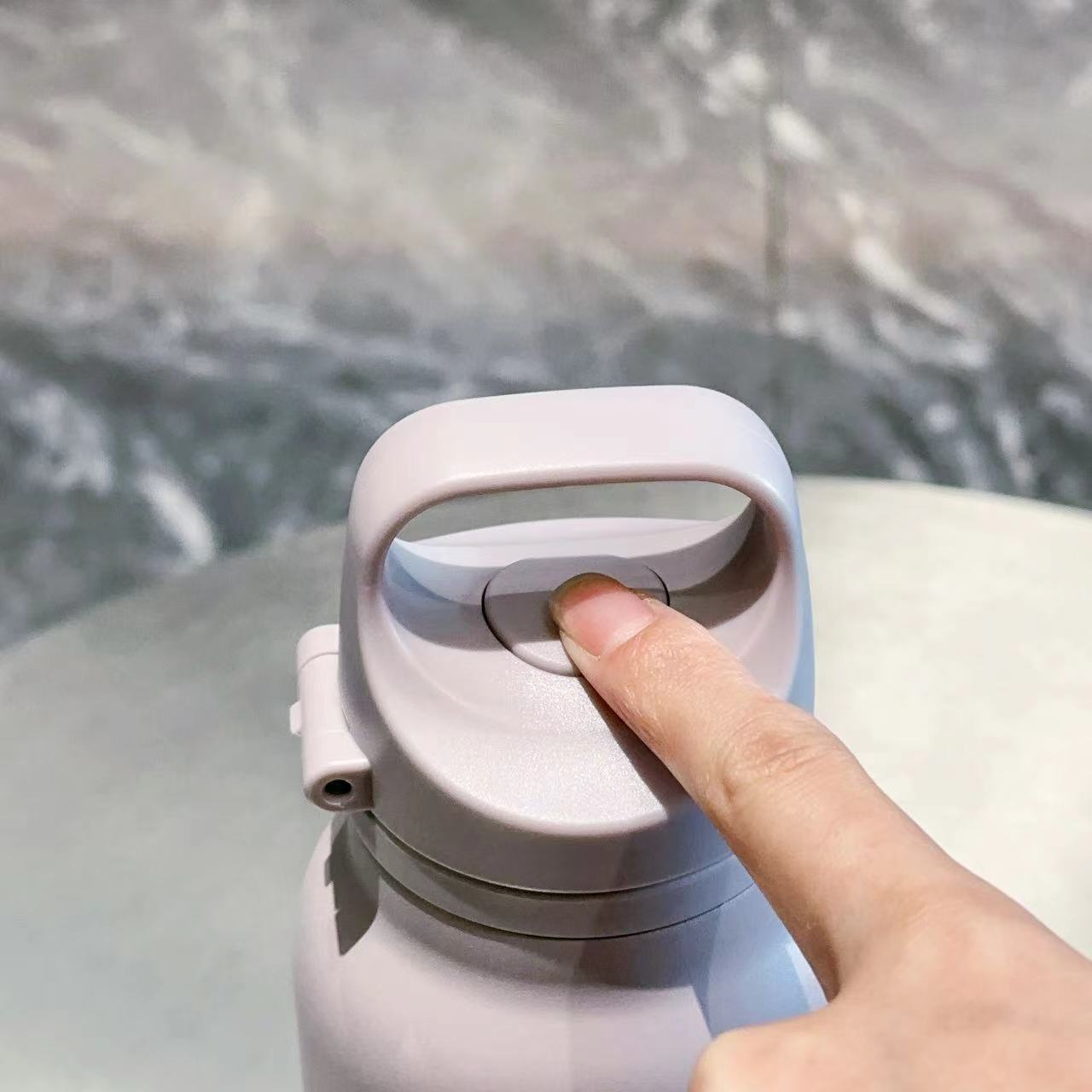 One-click pop lid sports kettle 600ML detail image 4