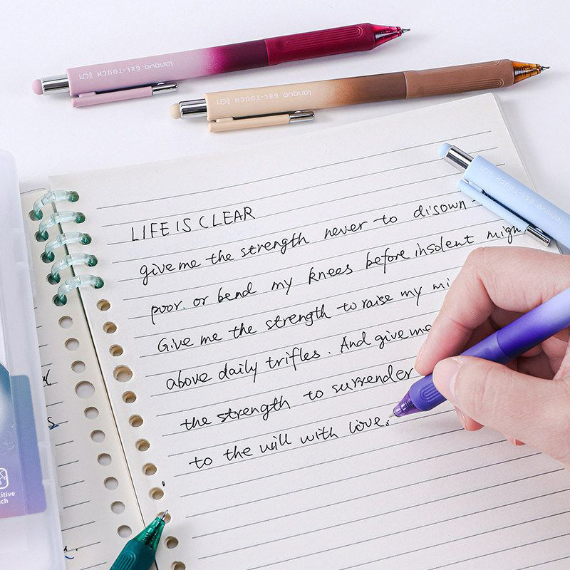 The new push-button gel pen dries quickly and smoothly. It is a portable and touch-sensitive office pen for students to write notes and make marks Application Scenario