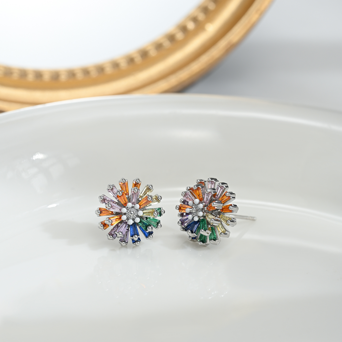 The European and American personalized colorful firework stud earrings feature a fashionable and high-end design, making them versatile for commuting Specification image