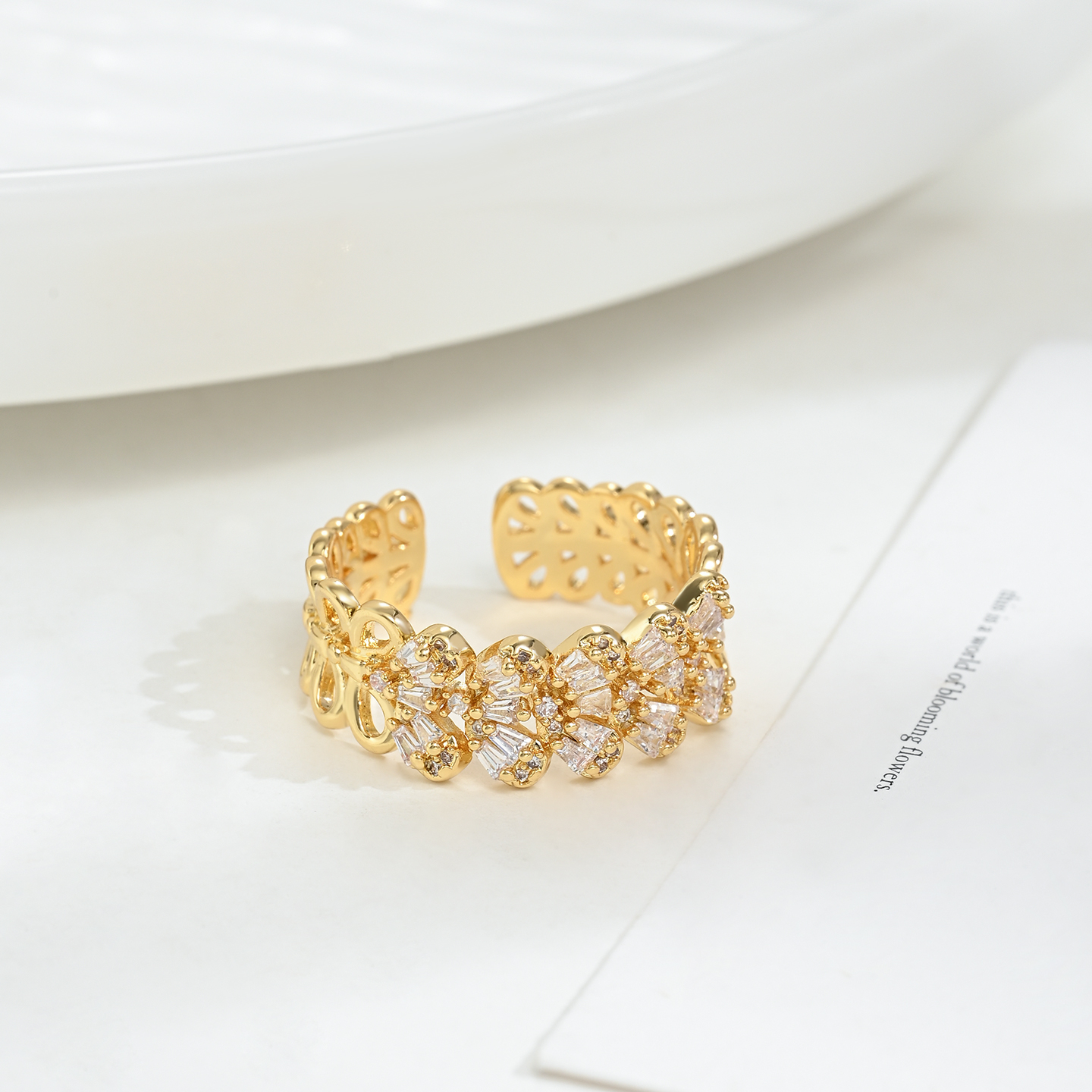 A new trendy, light luxury ring with an adjustable opening that is fashionable and versatile details Picture