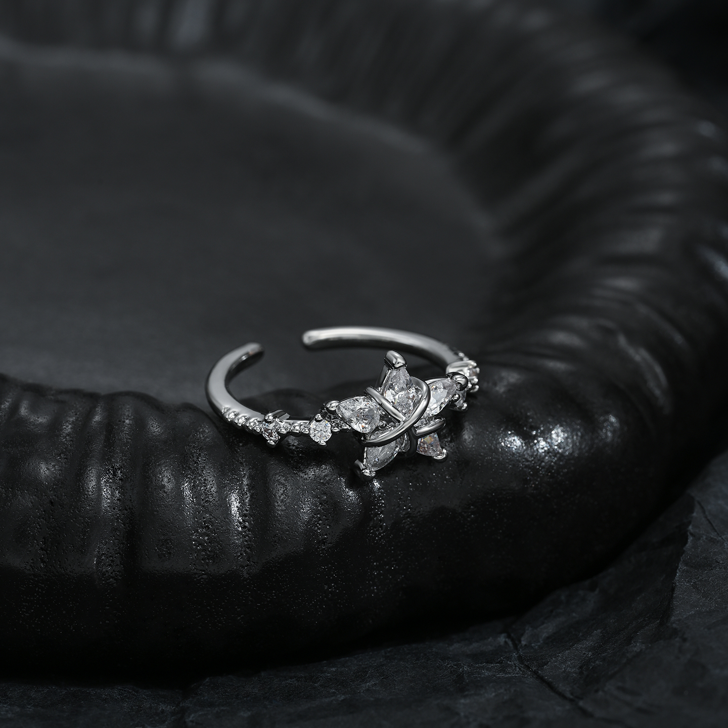 Nueva luz de lujo estrella apertura ajustable moda versátil anillo details Picture