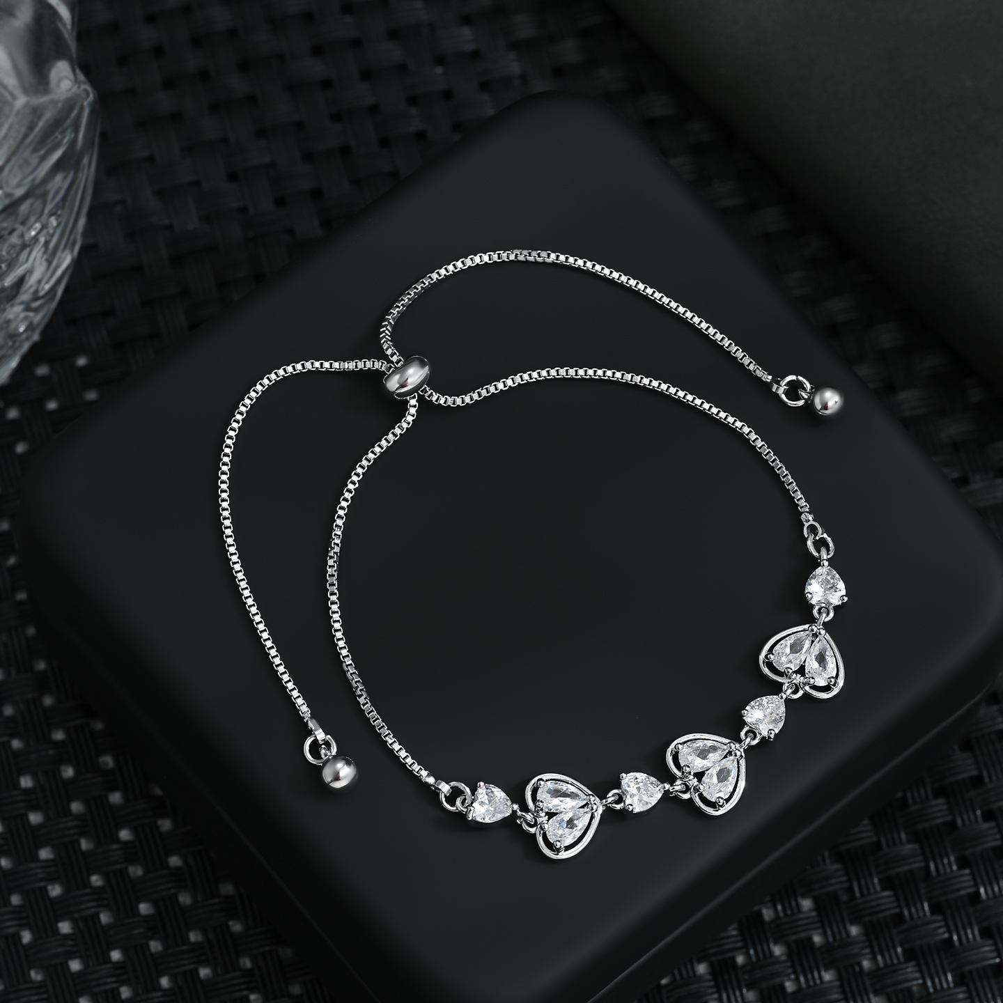 Nueva luz lujo elegante corazón pulsera pulsera extraíble temperamento desgaste accesorios Item Picture