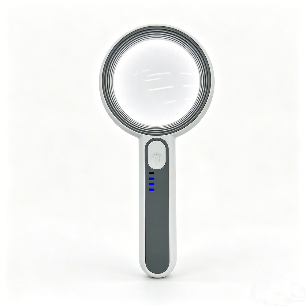 Magnifying glass with a lamp Application Scenario