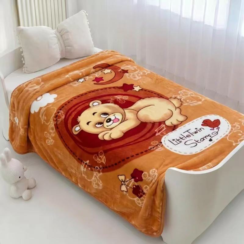 Cross-border foreign trade double-layer children's blanket, kindergarten student quilt, double-layer cloud blanket, baby blanket, children's nap blanket in autumn and winter Item Picture