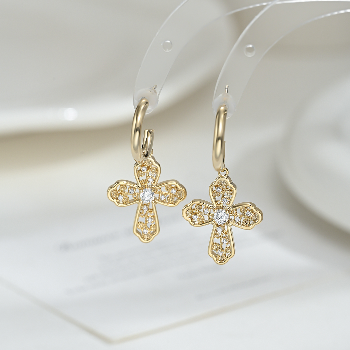 Nuevo estilo de moda simple delicado temperamento de cuatro hojas earras orejeras elegantes y versátiles Item Picture
