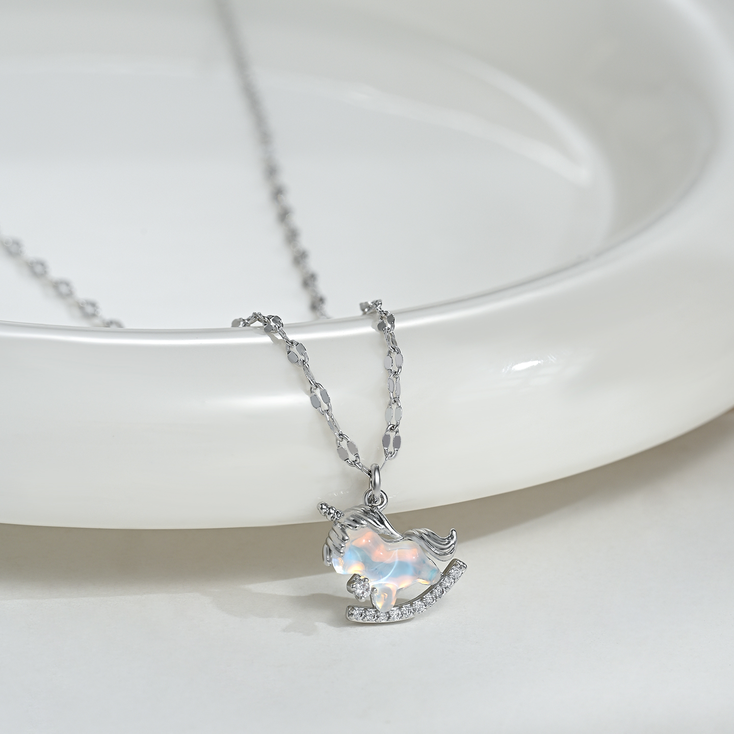 A cute, light luxury and niche necklace in the shape of a little horse as a birthday gift for my best friend Specification image