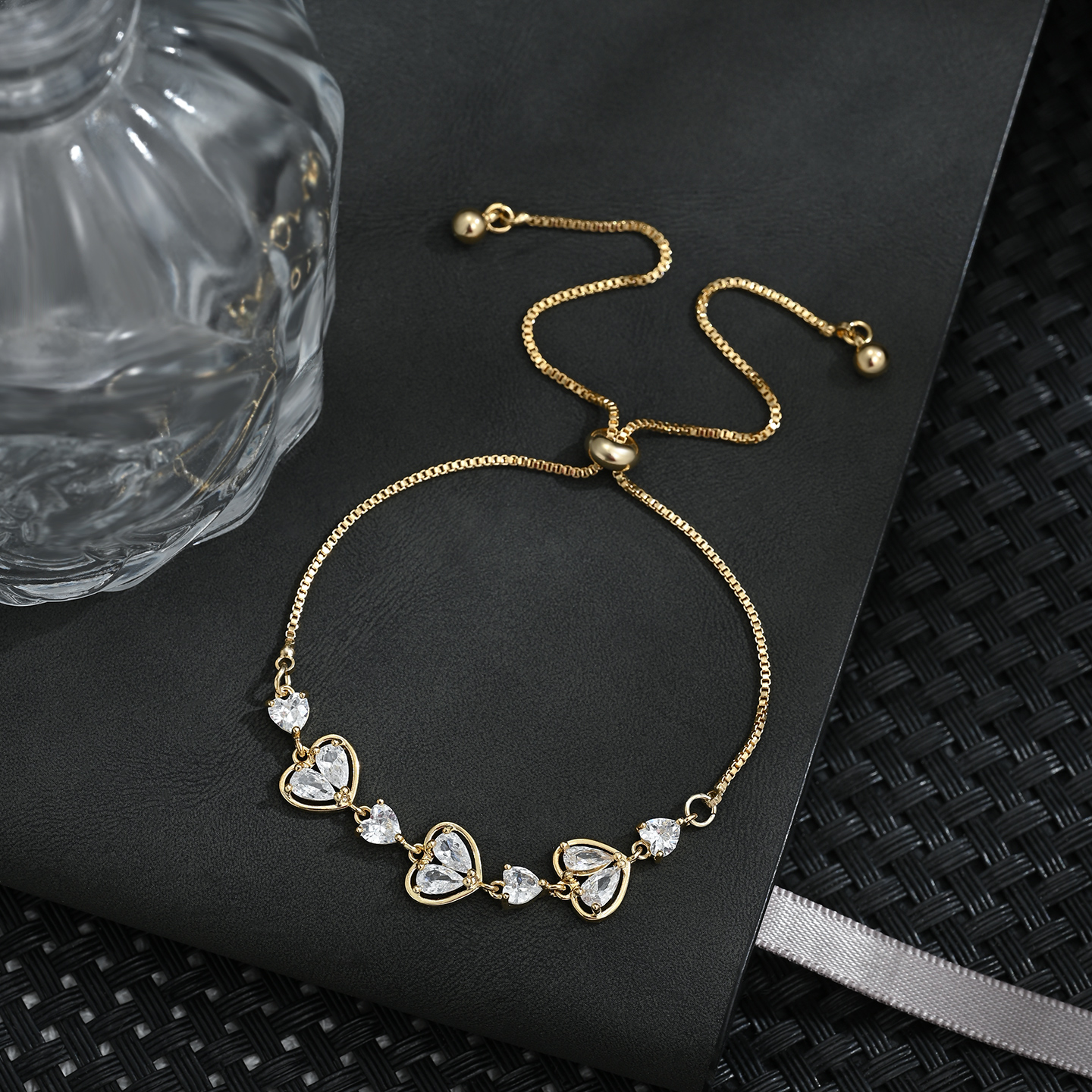 Nueva luz lujo elegante corazón pulsera pulsera extraíble temperamento desgaste accesorios Specification image
