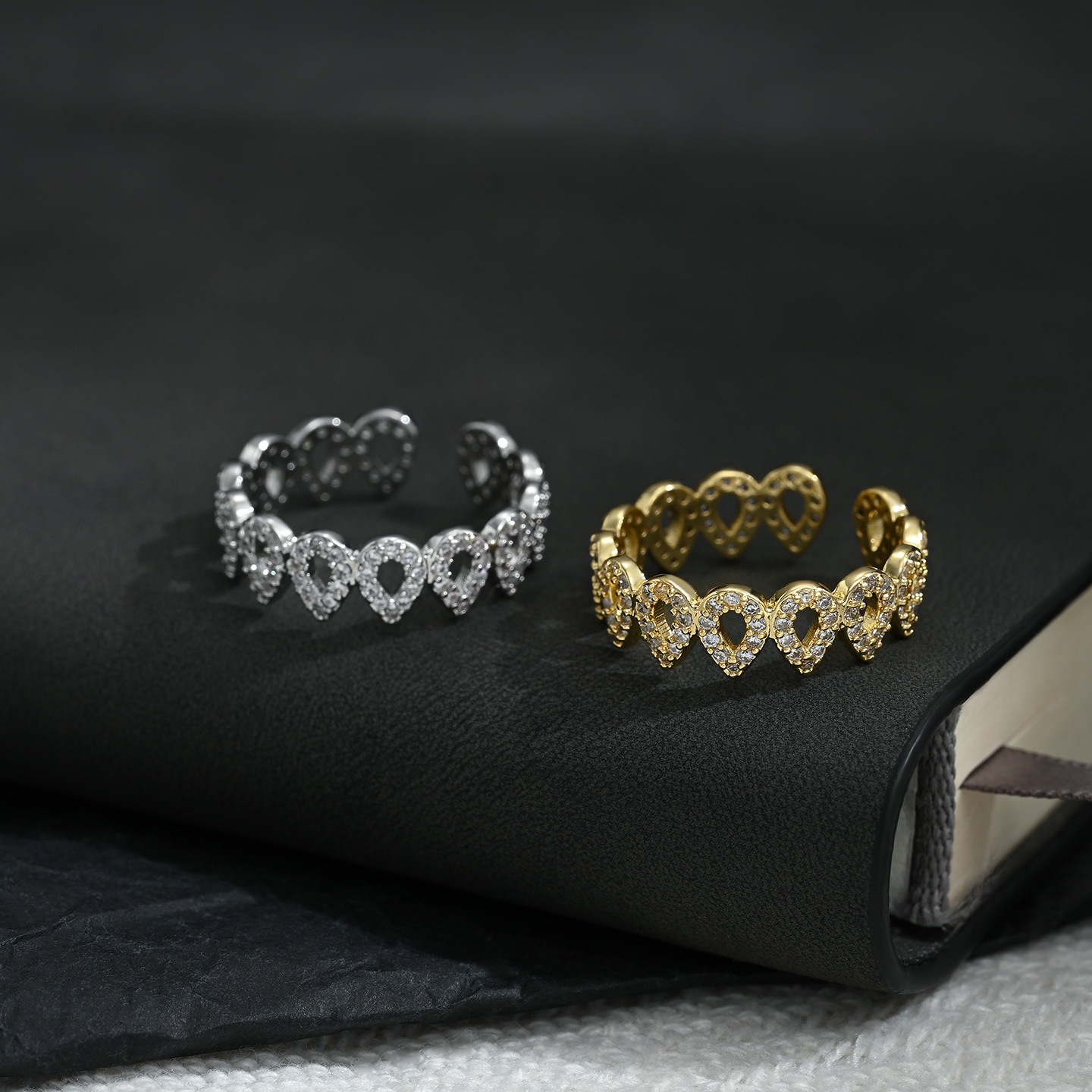 Moda europea y americana versátil corazón abierto ajustable anillo diario versátil