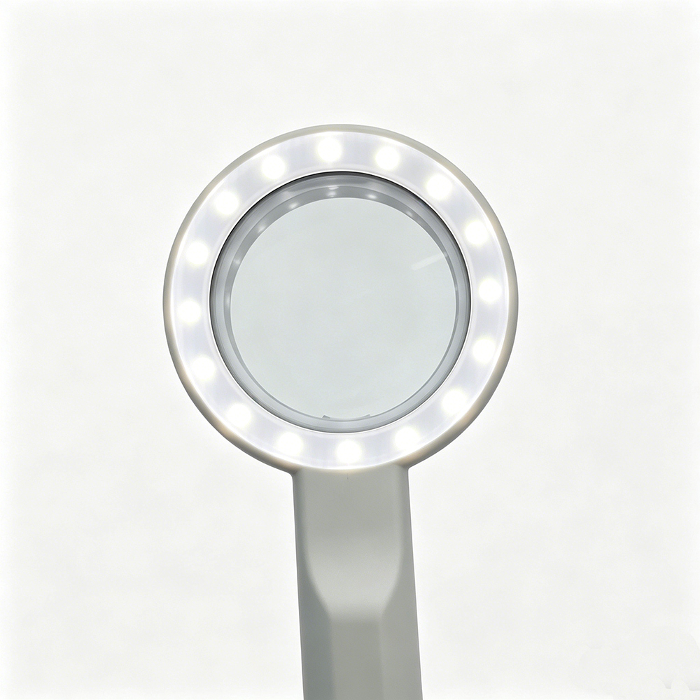 Magnifying glass with a lamp Specification image