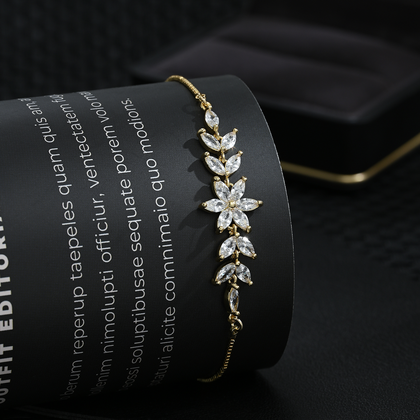 Pulsera de diseño de flores de moda para mujeres irregular versátil para uso diario Application Scenario