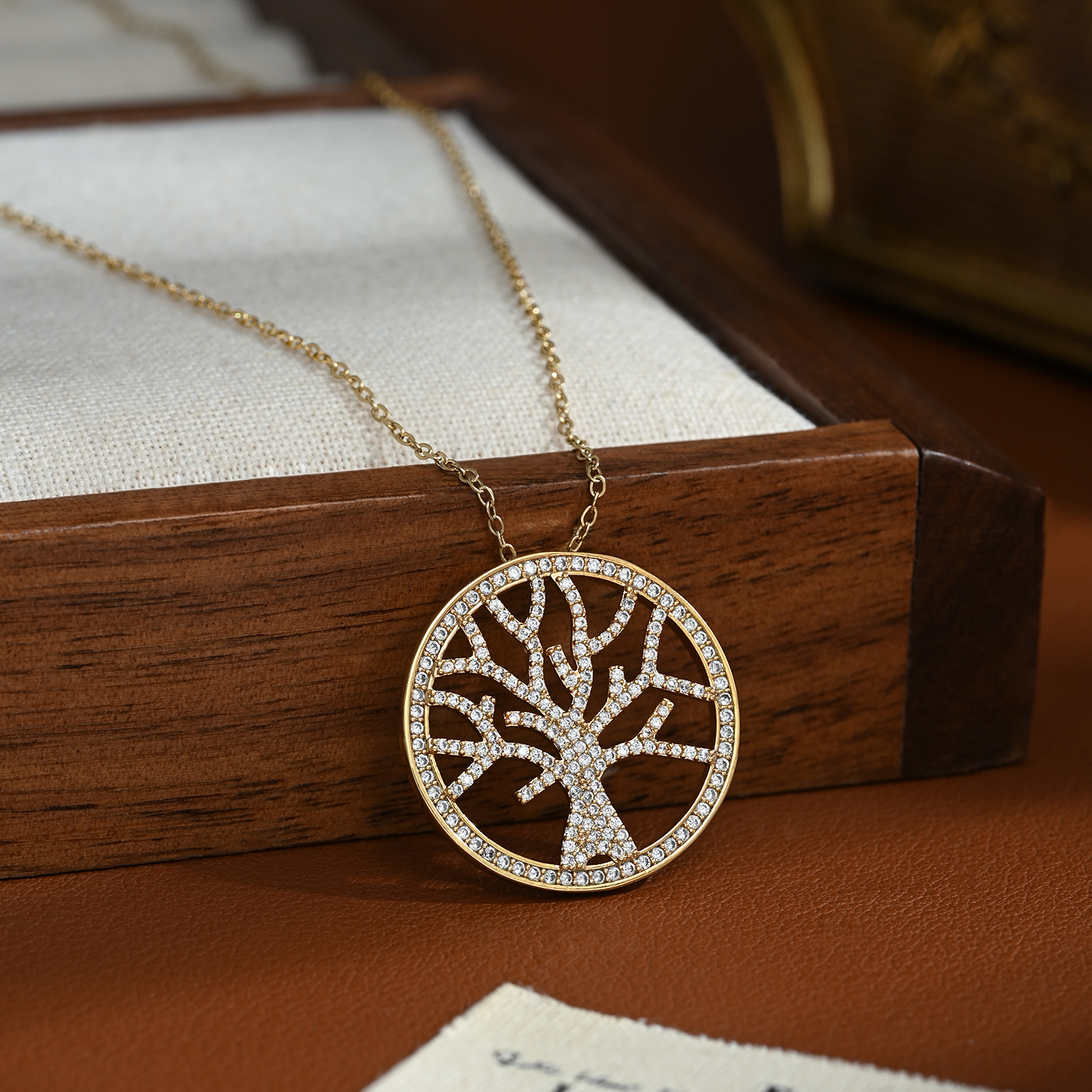 A new forest-themed, ethereal and unique tree-shaped daily versatile necklace Item Picture
