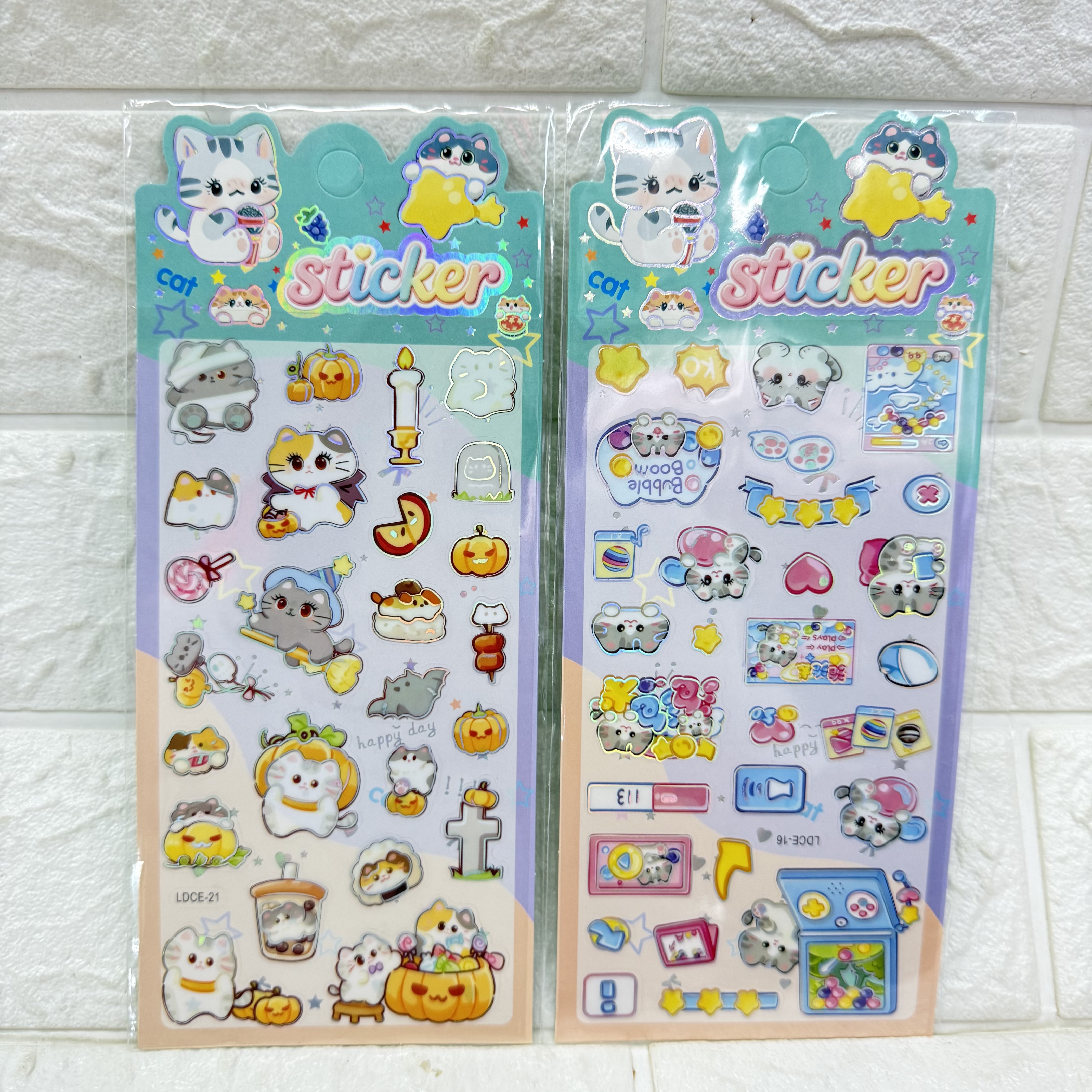 Cute cat-themed gilding landscape sticker set, cartoon cat gilding DIY planner stickers, cute animal transparent stickers, traceless material stickers Specification image