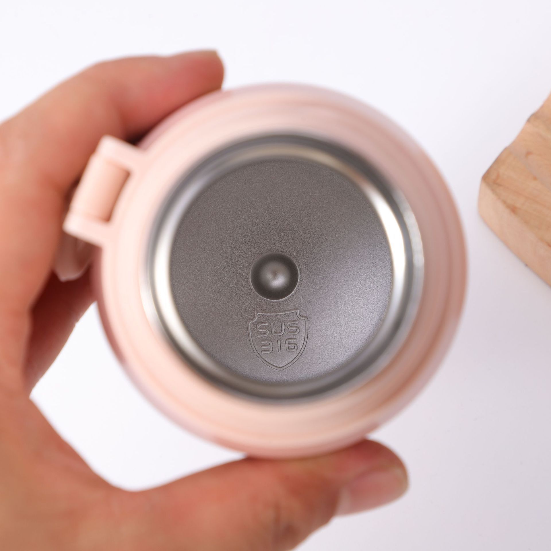 500ml bullet-shaped insulated cup detail image 7