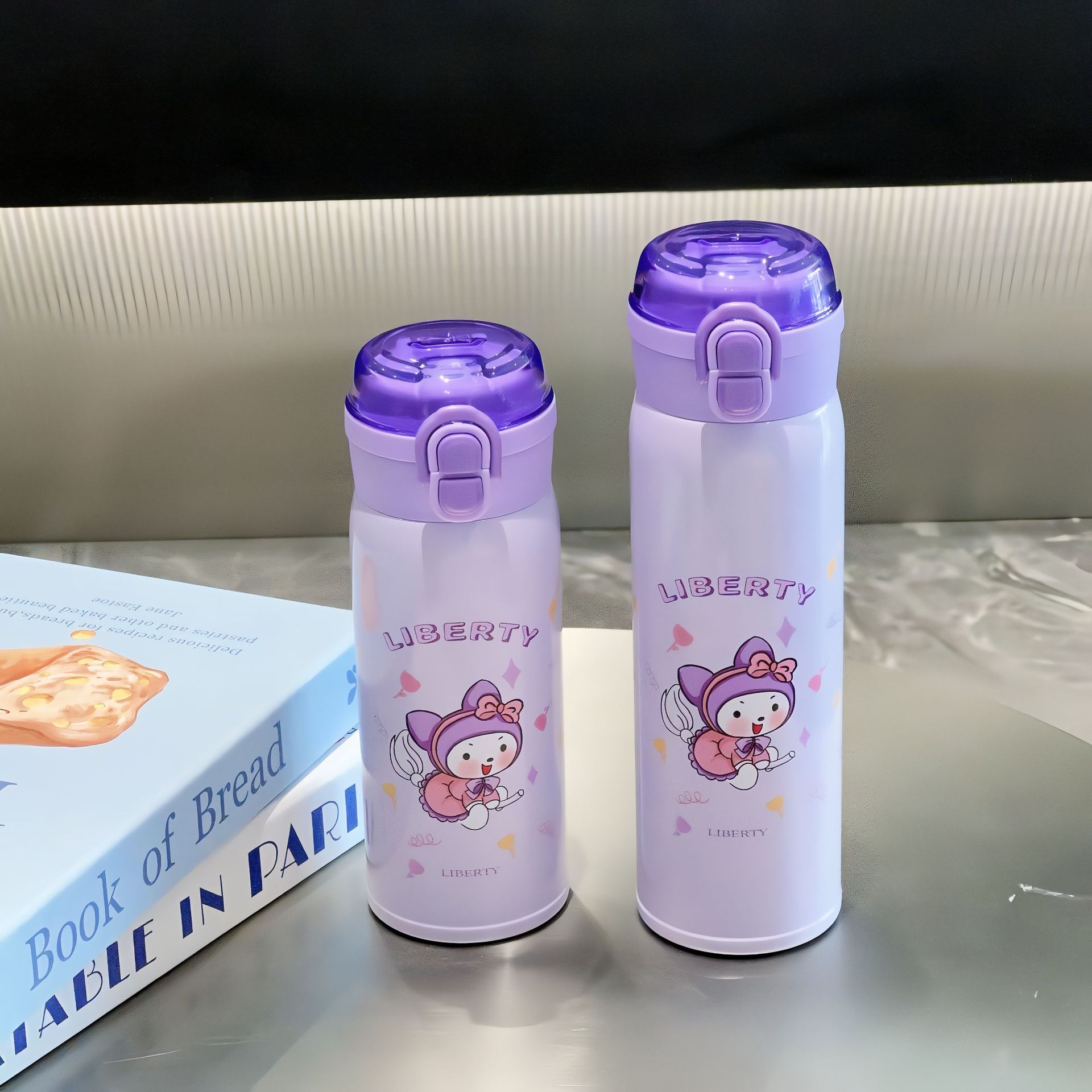 Double-drink transparent Cap Good Friend Series 350ML Application Scenario