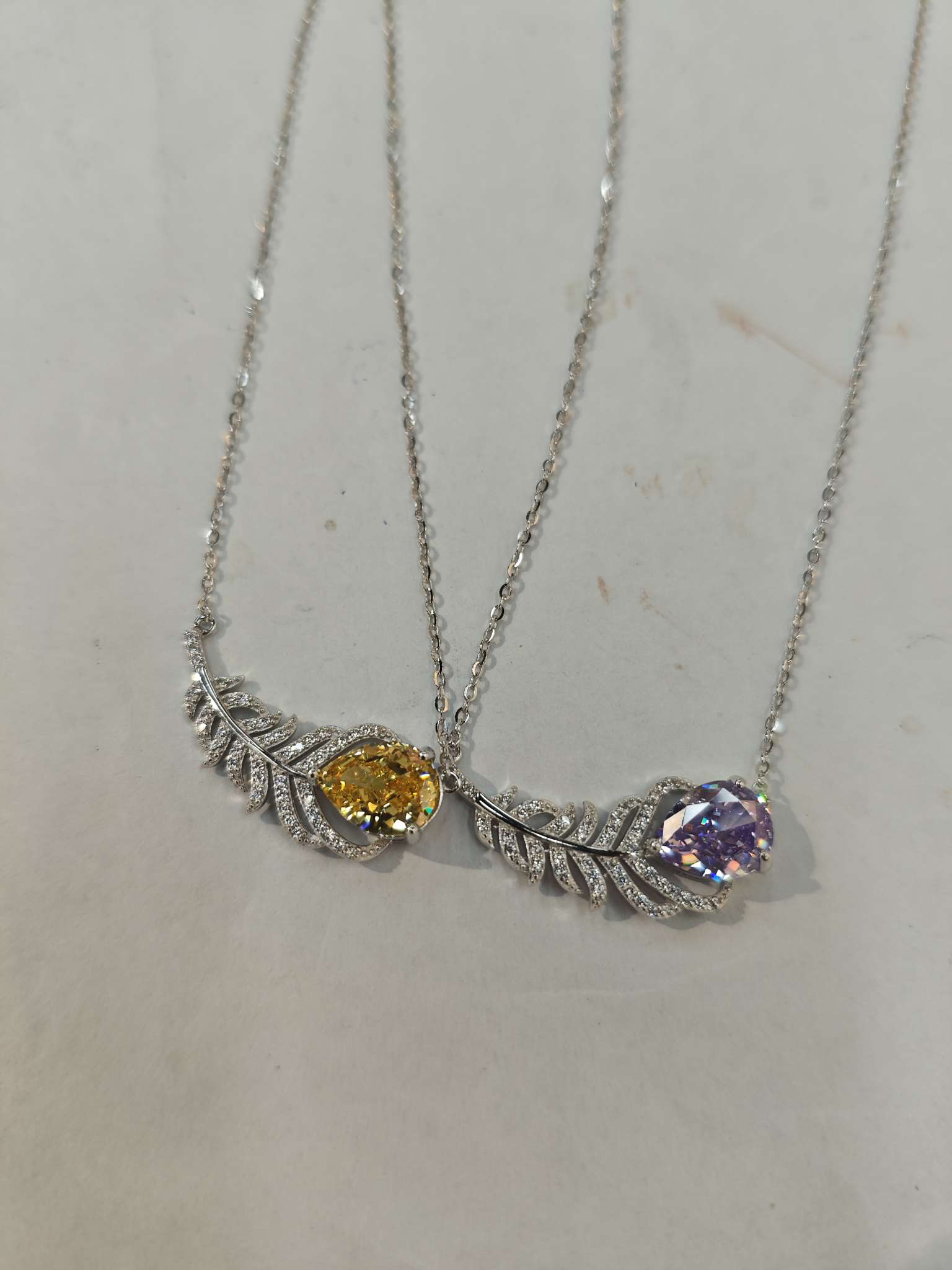 The new silver jewelry necklace is available in two colors, featuring a high-end feather ice flower cut zircon S925 silver necklace detail image 5