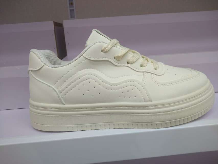 Fashionable, versatile and comfortable thick-soled sneakers for both men and women Specification image