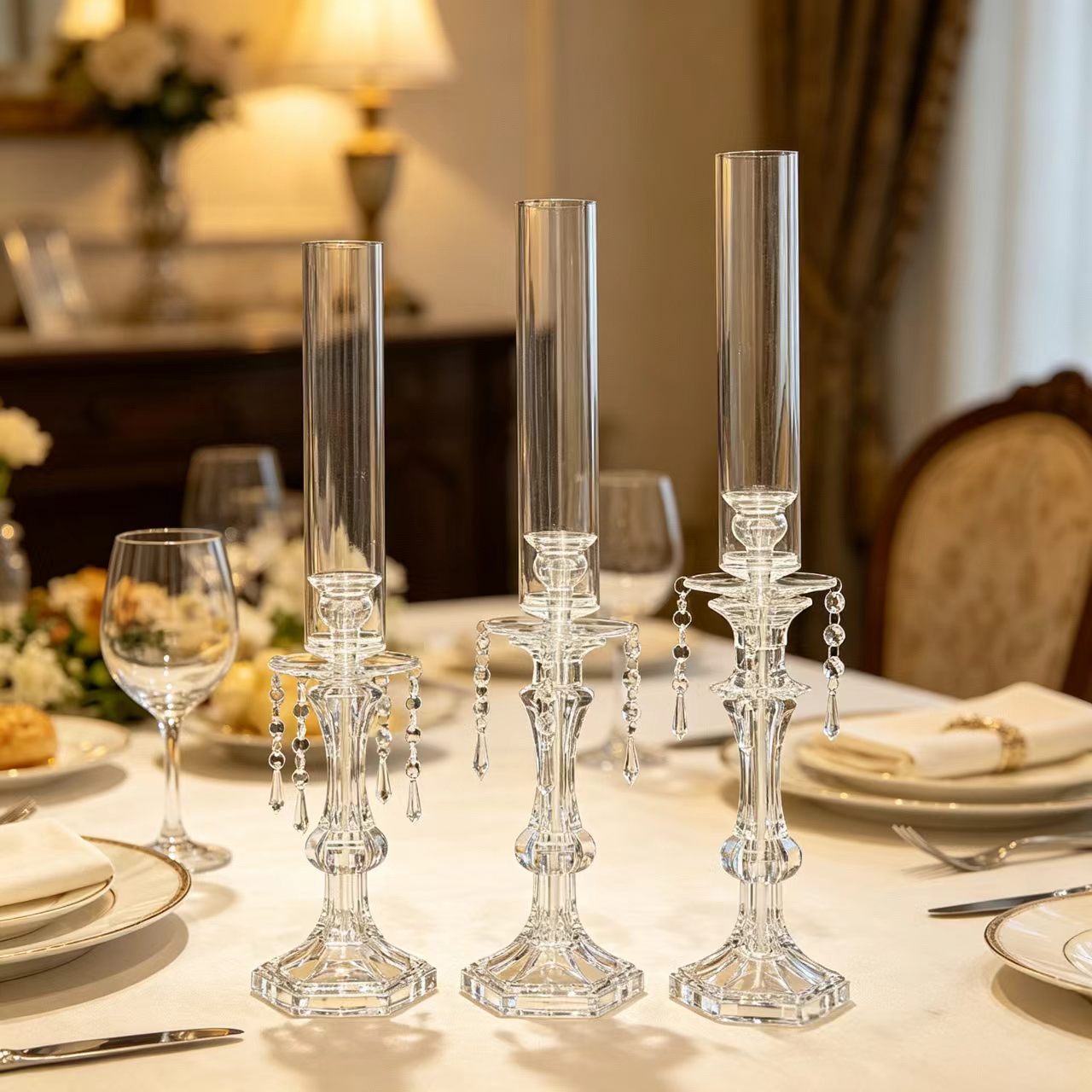 European-style candlestick three-piece set, acrylic pendant, wedding table, banquet decoration, exquisite atmosphere and decorative items European-style candlestick three-piece set, acrylic pendant, wedding table, banquet decoration, exquisite atmosphere and decorative items