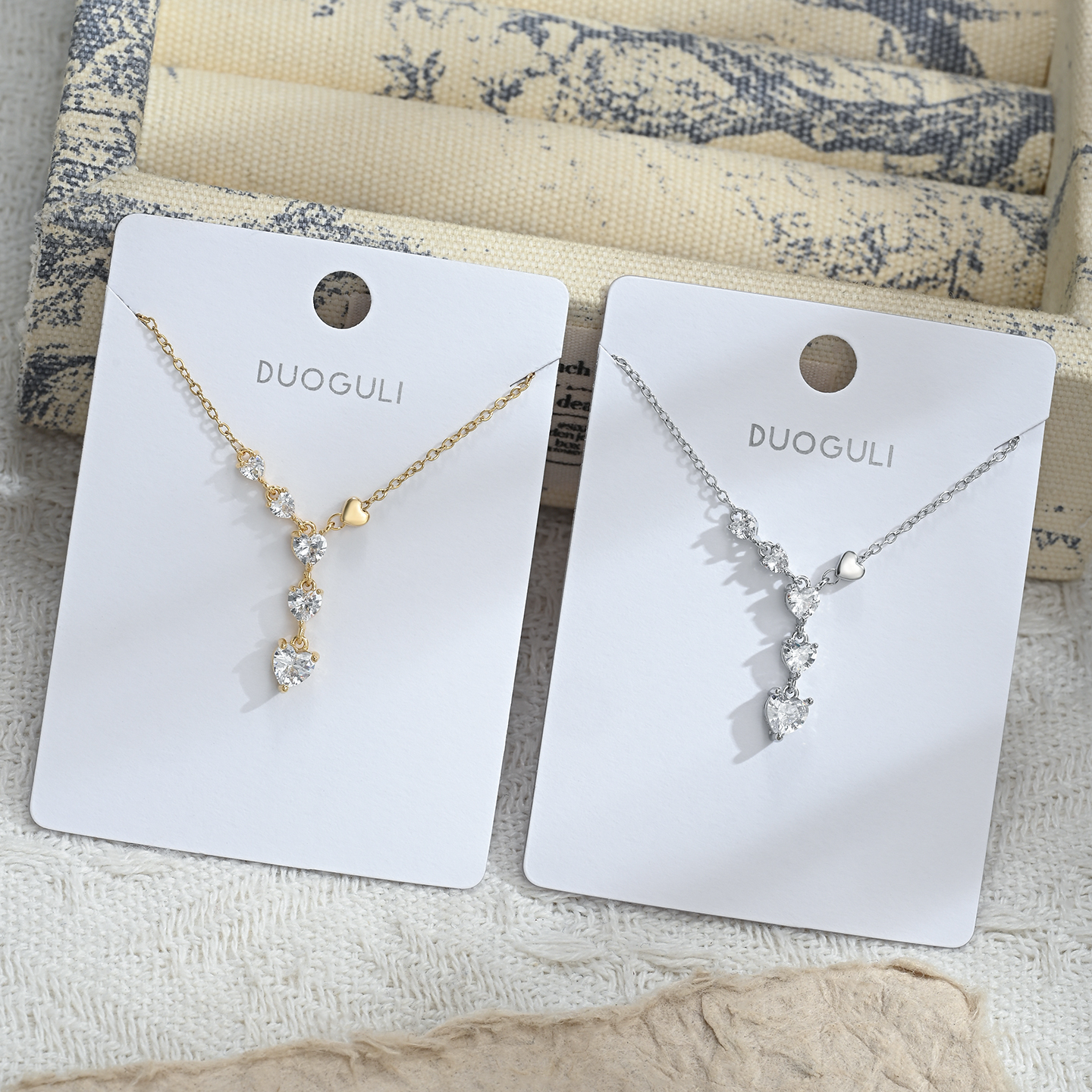 Exquisitely designed forest-themed long sweet heart-shaped necklace, a versatile choice for daily gatherings pic 1