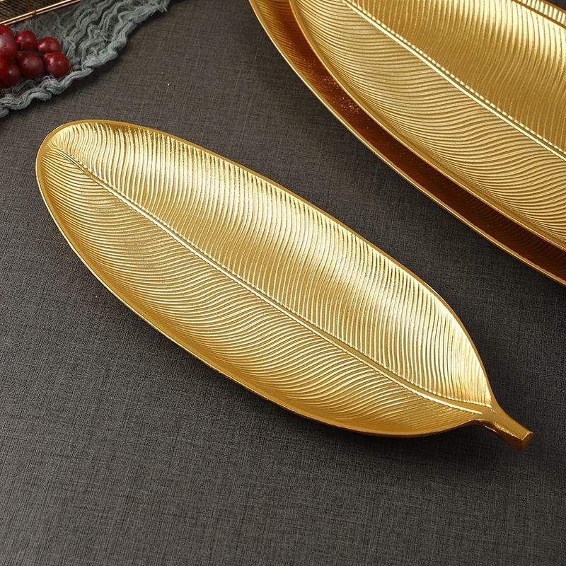 Light luxury golden plate, rich golden fruit plate, home dining room dried fruit irregular-shaped storage tray, decorative item, leaf MDF storage plate, wall hanging decoration detail image 3