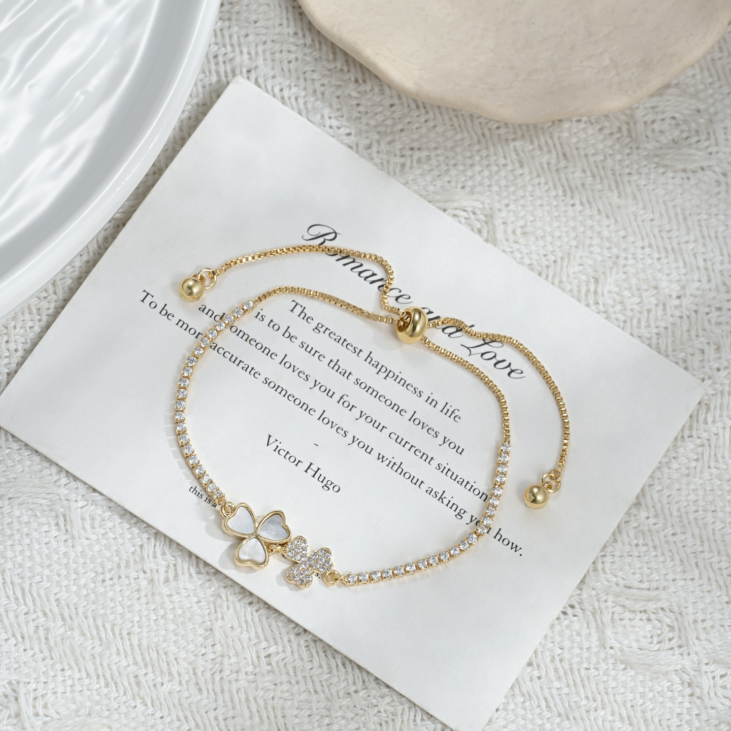 Nuevo exquisito nicho trébol pulsera pull-pull ligero accesorios de lujo para niñas details Picture