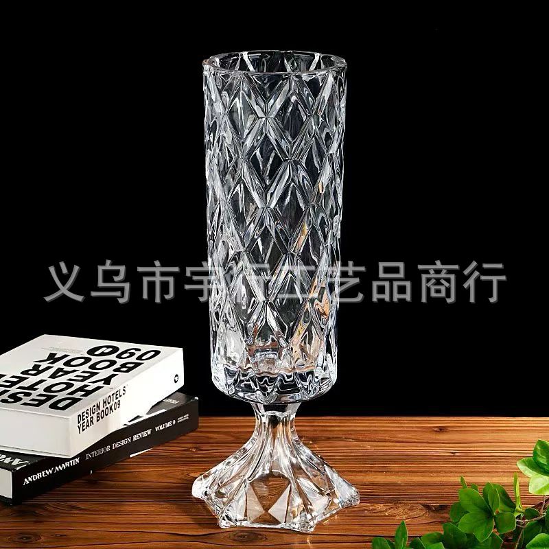 European-style diamond crystal vase with legs, Nordic light luxury transparent glass vase, living room decoration, light luxury style vase, glass vase Specification image
