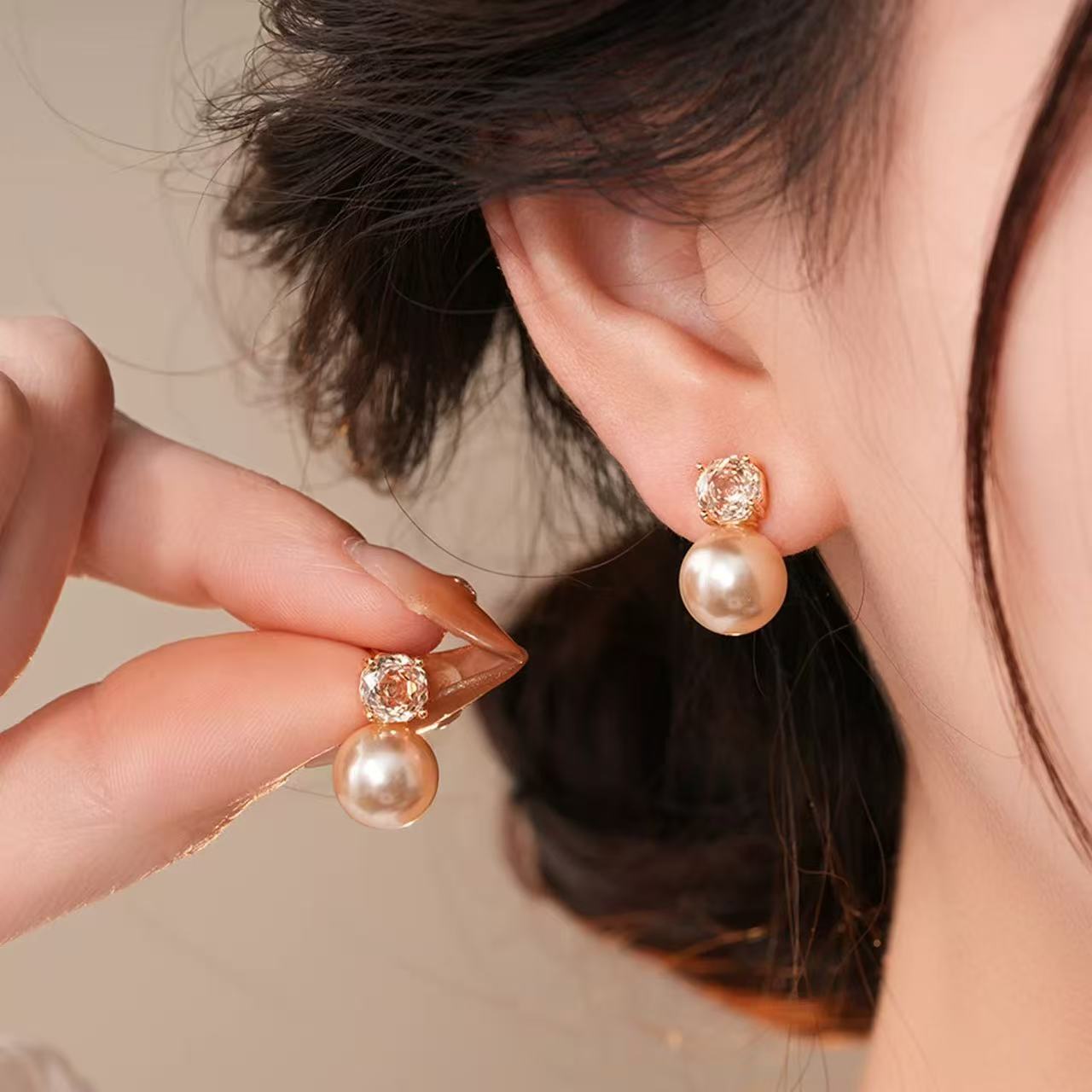 Estrella mismo estilo ligero lujo alto sentido mujer moda temperamento pendientes Application Scenario