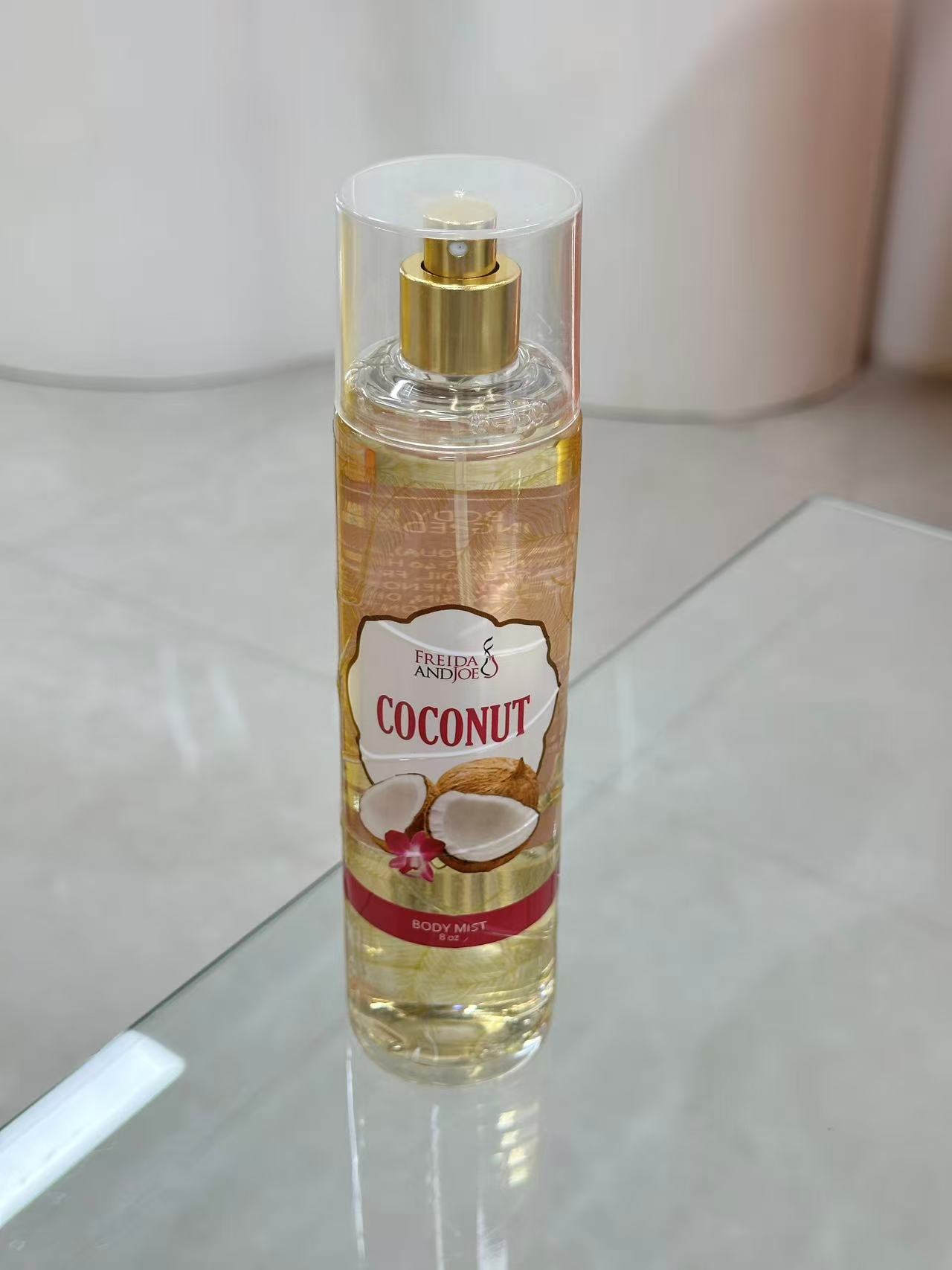 The Fenzhi Xin Zone 6 Perfume Set includes body spray and an empty perfume bottle The Fenzhi Xin Zone 6 Perfume Set includes body spray and an empty perfume bottle