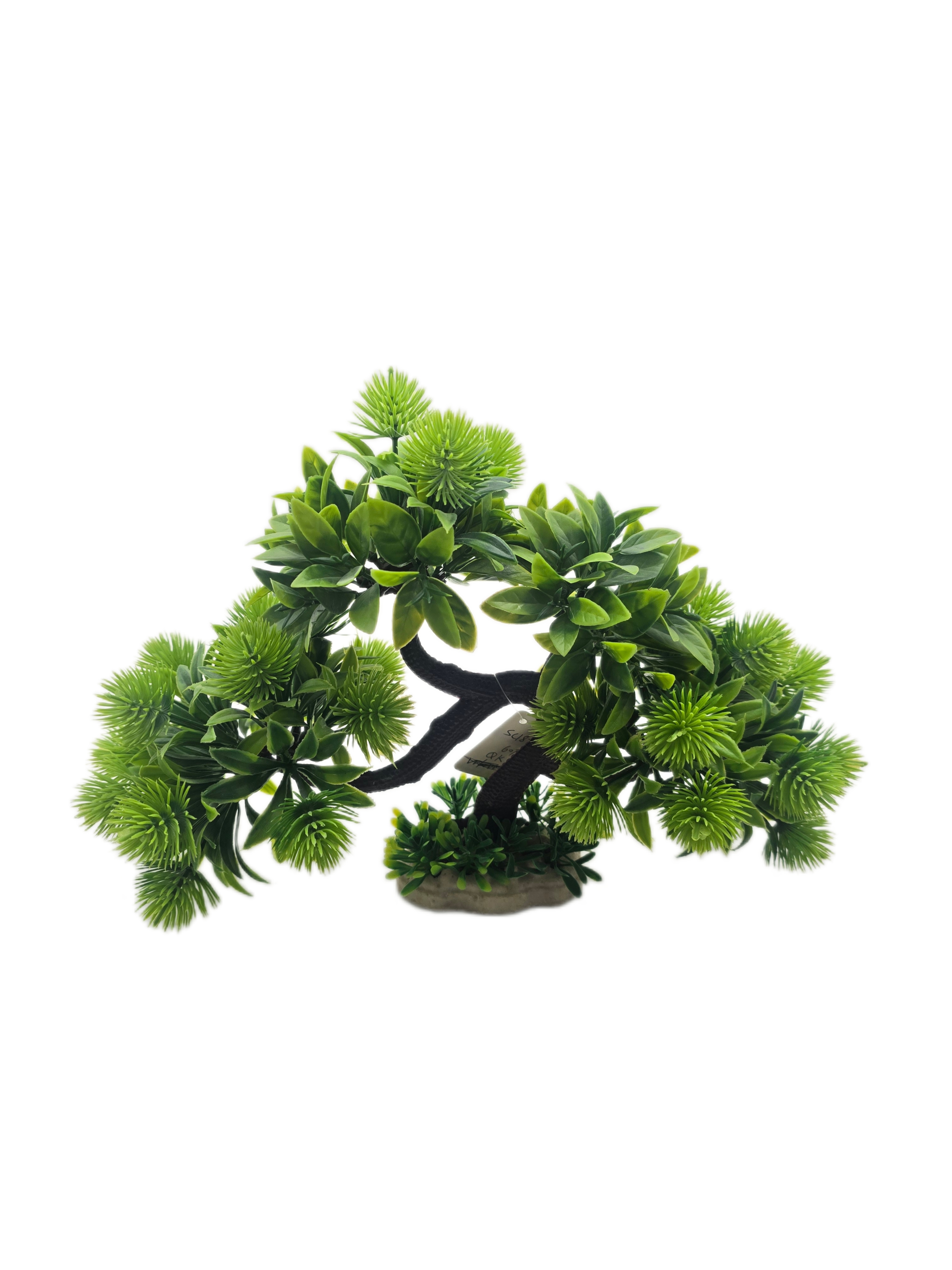 Treehouse-shaped decorative items, creative home furnishings, warm forest style details Picture