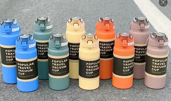 批发新款大容量吨吨弹跳保温杯吸管户外运动车载手提便携式720ML