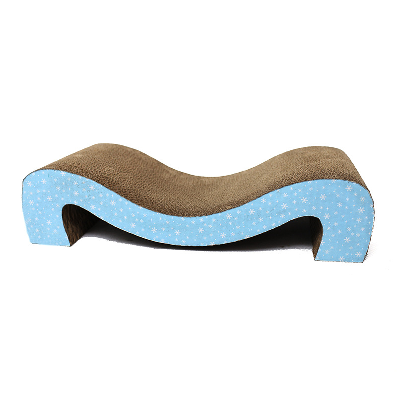 Wholesale M-shaped cat scratch boards, corrugated paper cat paw boards, non-flaking cat and cat pet products, preventing cats from scratching their kittens Application Scenario