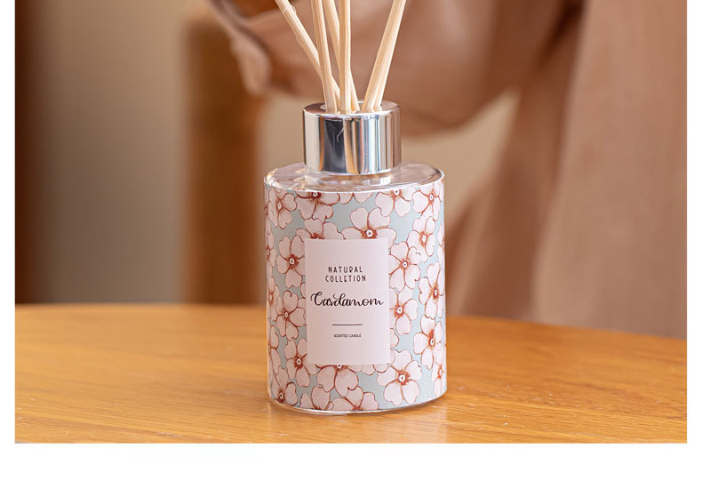 Peony and Cardamom Scented Candles Exquisite Gift box pic 6