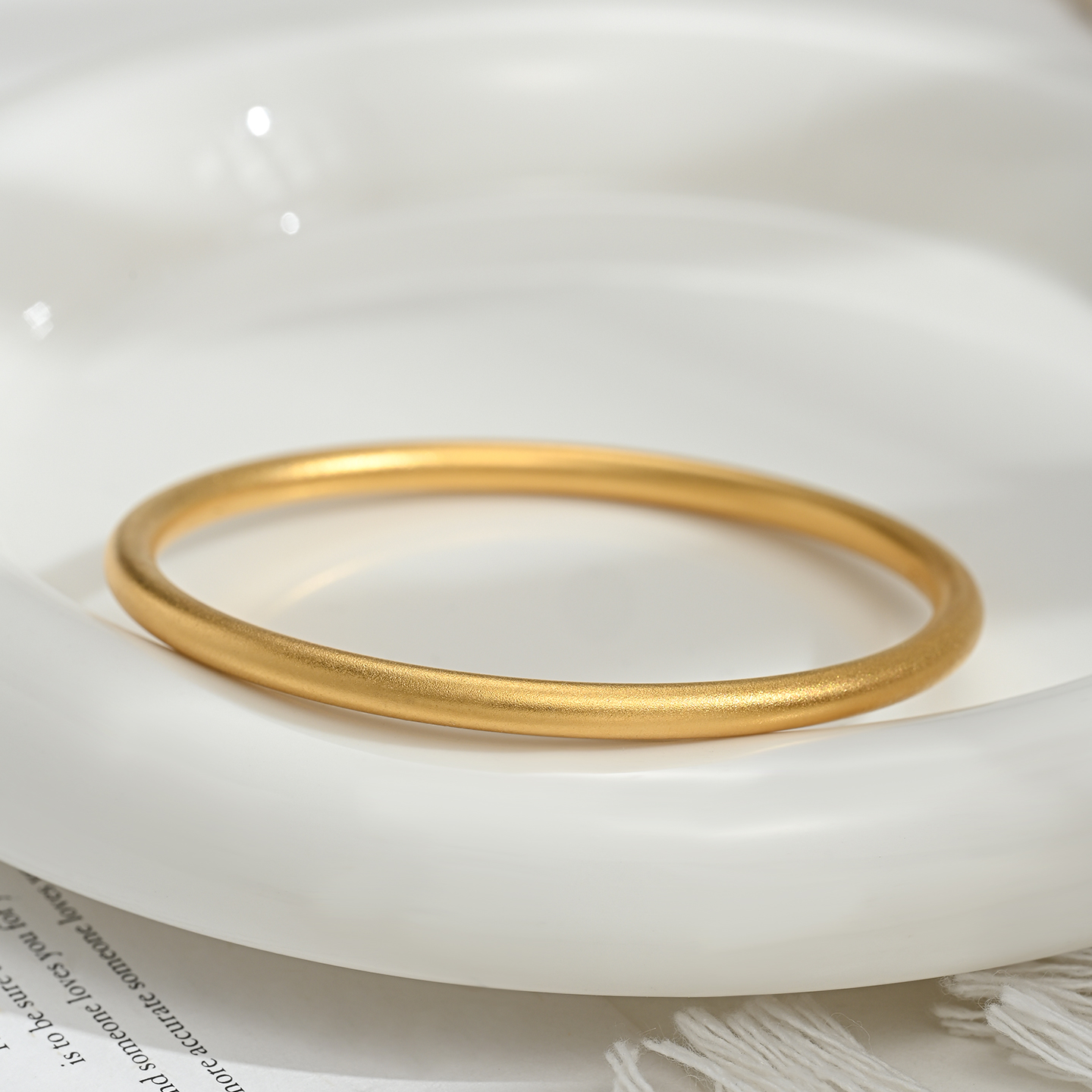 New Chinese-style classic and versatile plain ring bracelet, a fashionable and simple jewelry accessory details Picture