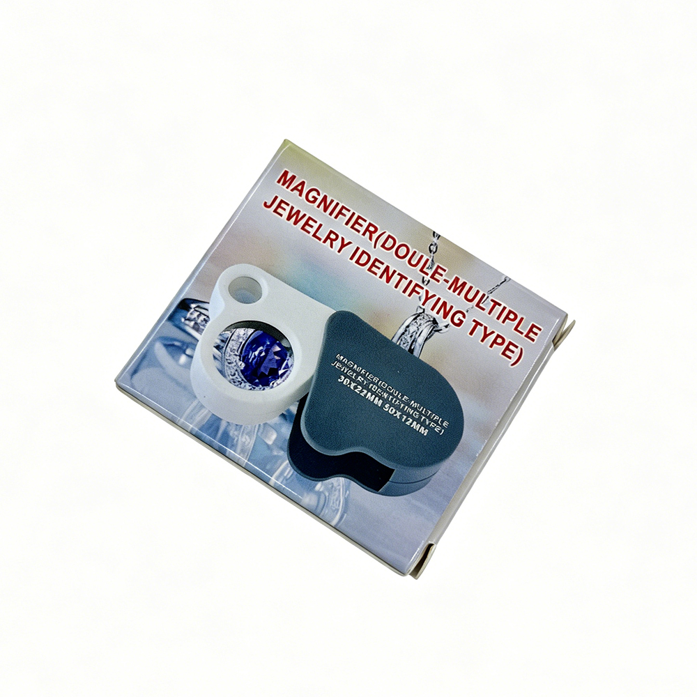 Folding jewelry magnifying glass without a light Application Scenario