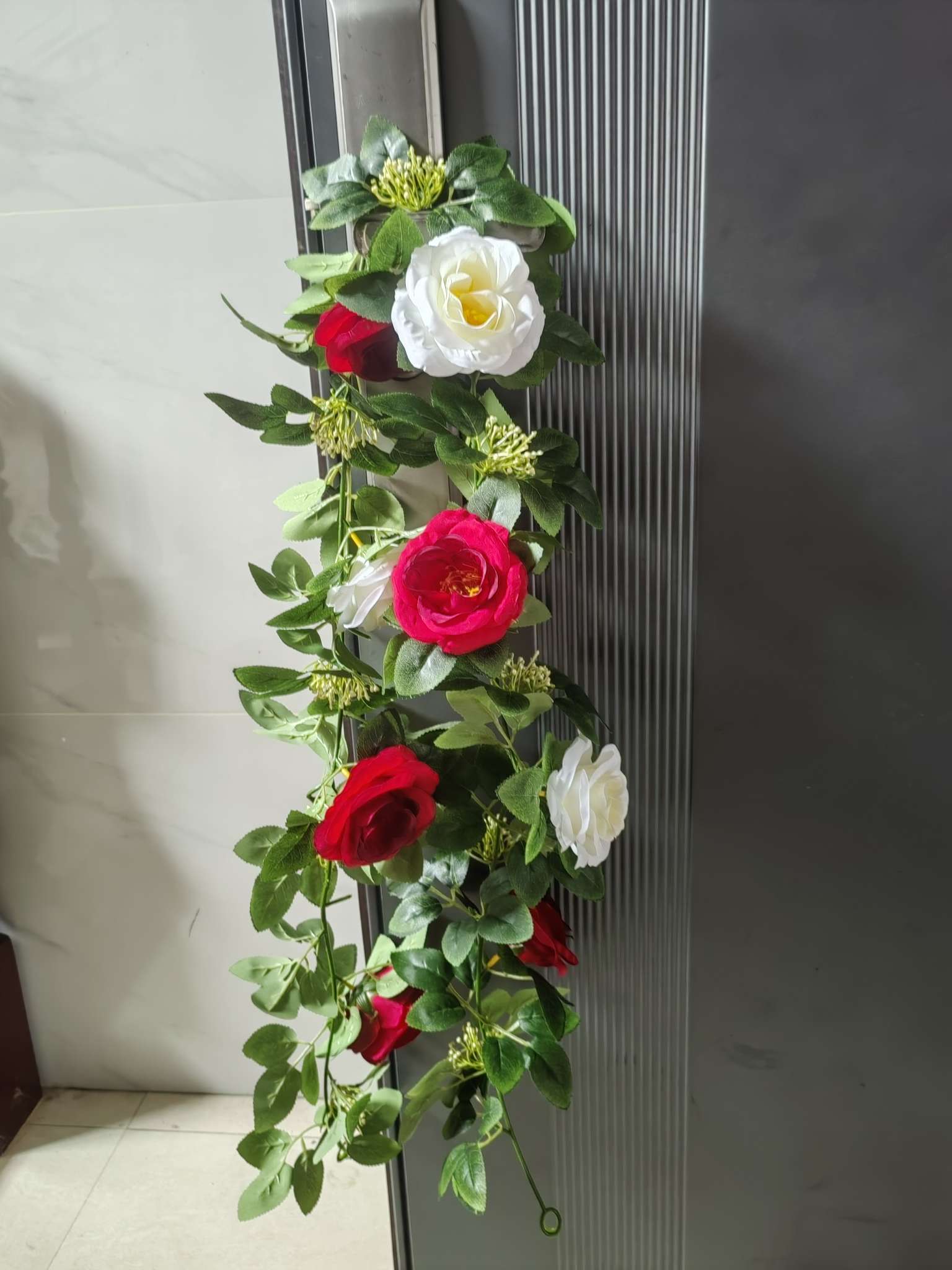 开心玫瑰花藤条～