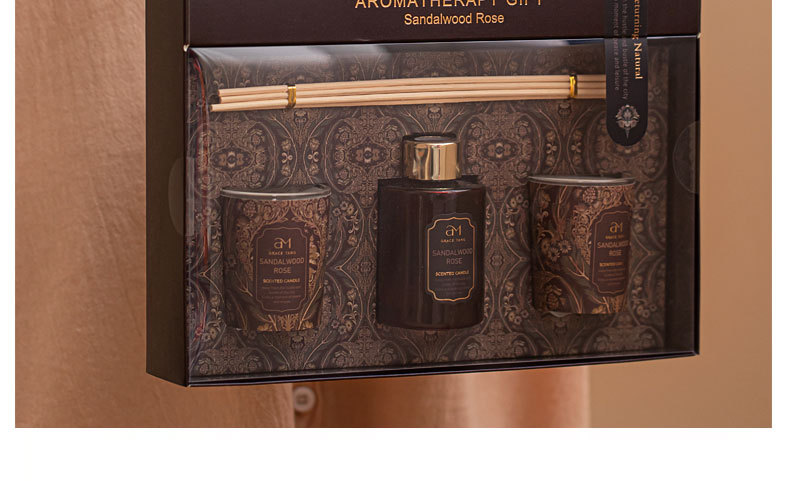 Sandalwood ROSE, Vanilla Agarwood Scented Candle WILD ROSE Exquisite Gift Box pic 2