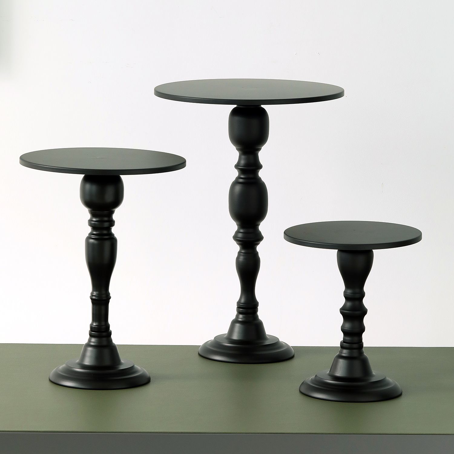 European-style main cake stand, wedding cake plate, black high-legged iron dessert stand, tea break snack display tray