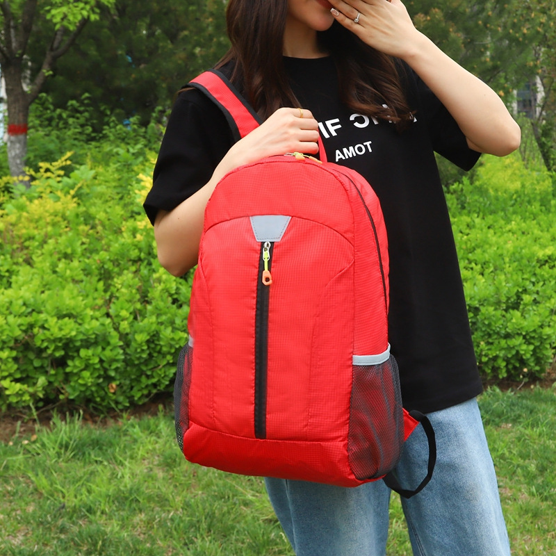 Customized foldable large-capacity backpack, lightweight and water-resistant nylon outdoor sports hiking and mountaineering bag Specification image