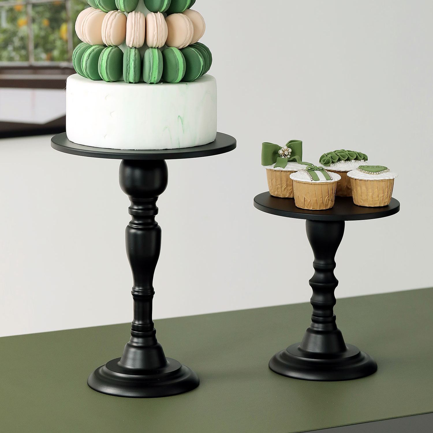 European-style main cake stand, wedding cake plate, black high-legged iron dessert stand, tea break snack display tray detail image 5