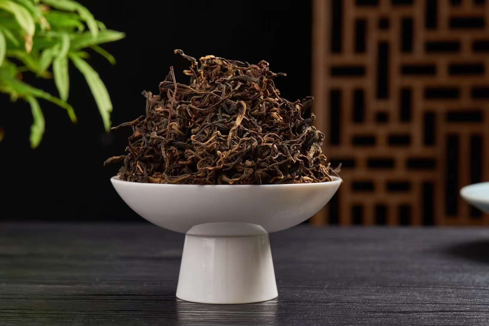 The original ecological ancient tree black tea from Xieng Khouang is sun-dried, with a mellow taste. It costs 280 yuan per jin and becomes even more outstanding when stored for a long time detail image 3