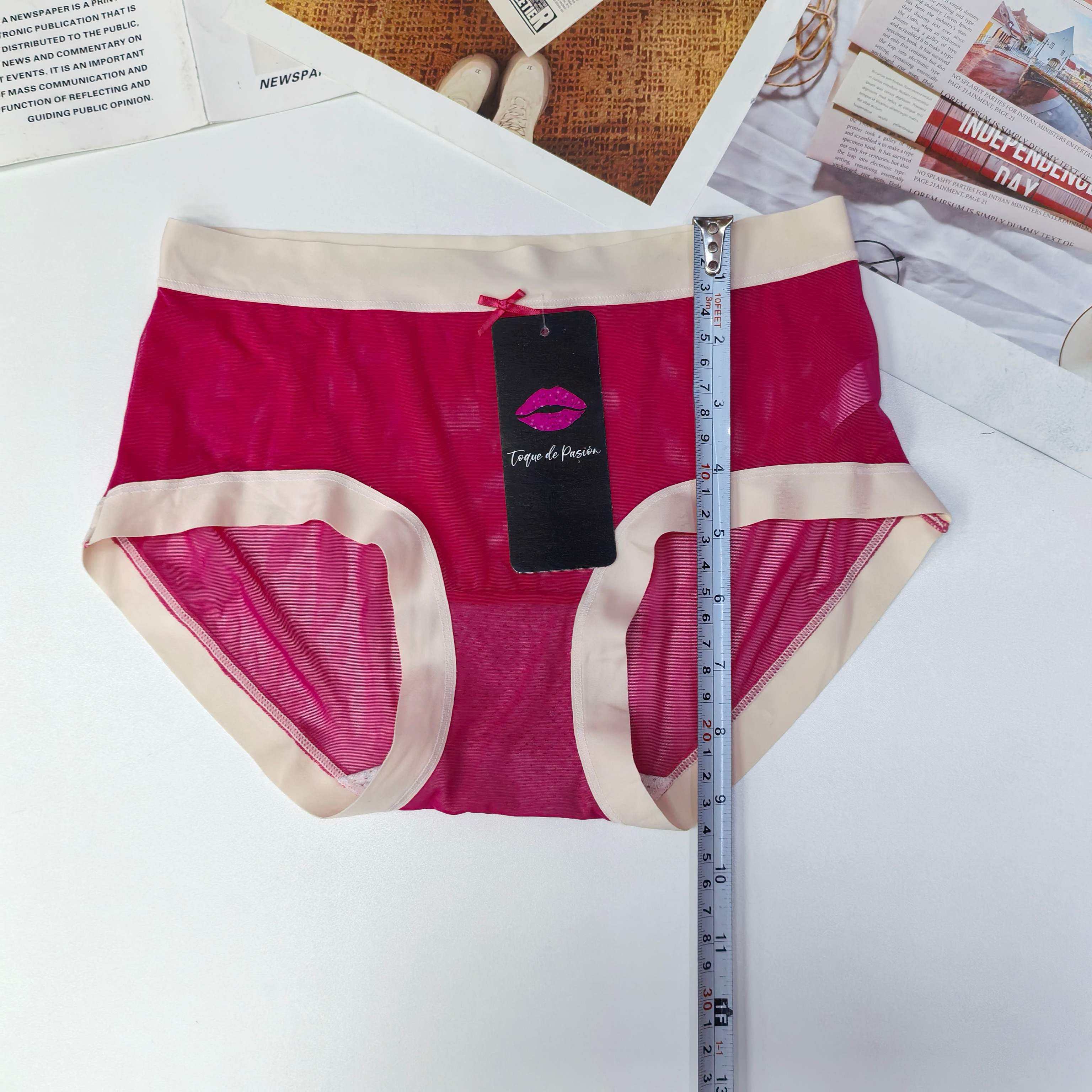 0722# Foreign Trade Underwear, seamless thin women's breathable underwear, mid-waist underwear, best-selling South American women's underwear QNI Application Scenario