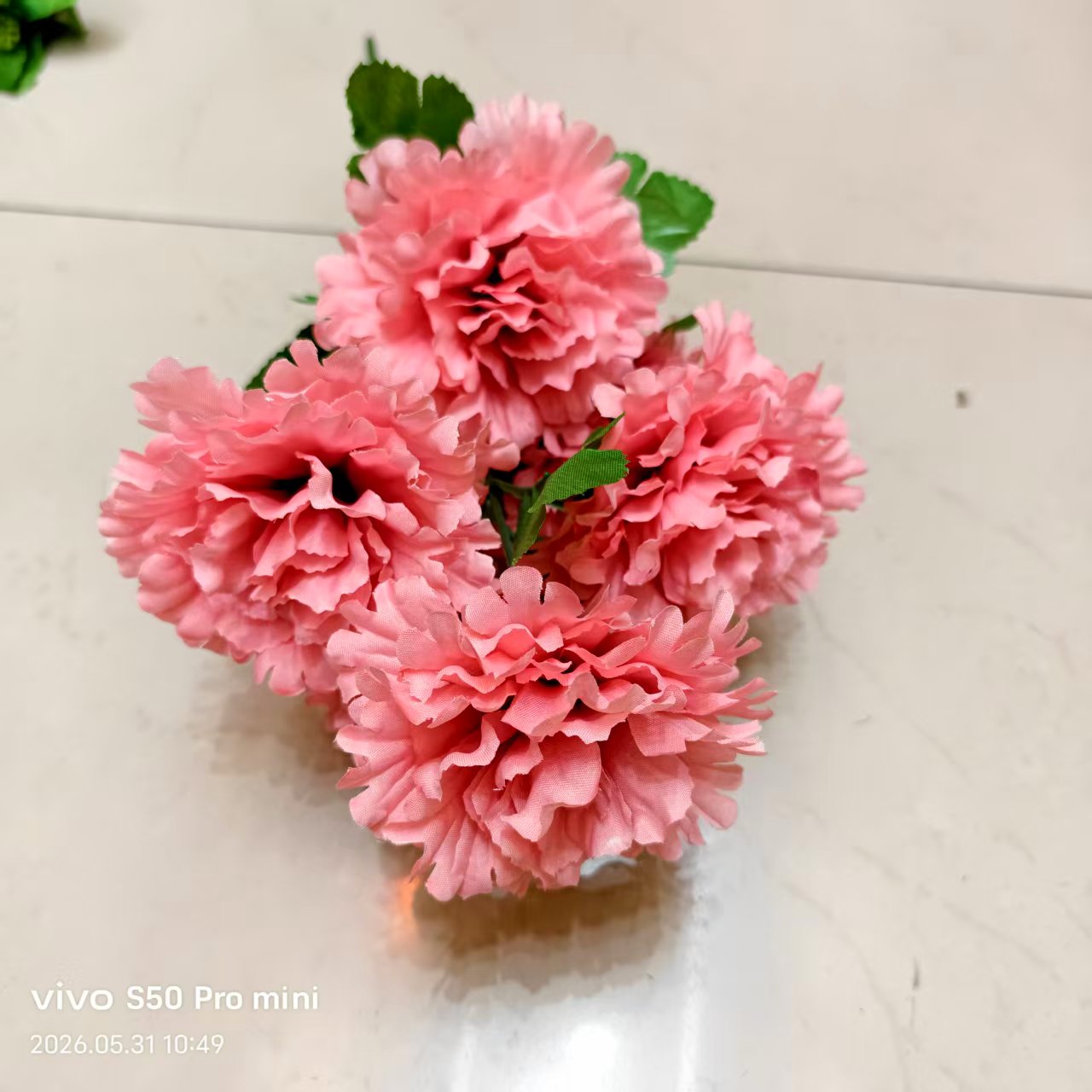 Artificial flowers, decorative flowers, plastic flowers, artificial flowers, handcrafted flowers, materials for home furnishings, plastic flowers, 7-head artificial lilac flowers, silk flowers, plastic flowers, artificial flowers, wedding DIY handcrafted flowers, artificial flowers, shooting props